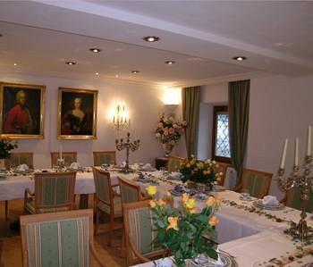 Hotel Schloss Fernsteinsee 4*